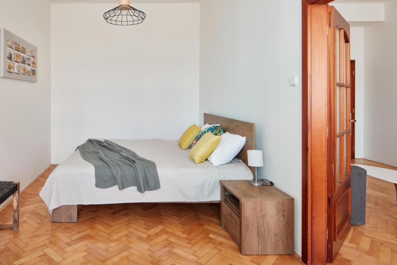 Prague Days - Spacious 3Bdr Apartment - Trendy Neighbourhood Exterior foto